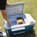 Makita CW002GZ01 - 40V Max XGT/18V LXT Cordless 50L Cooler & Warmer Skin Hydration & Snacks
