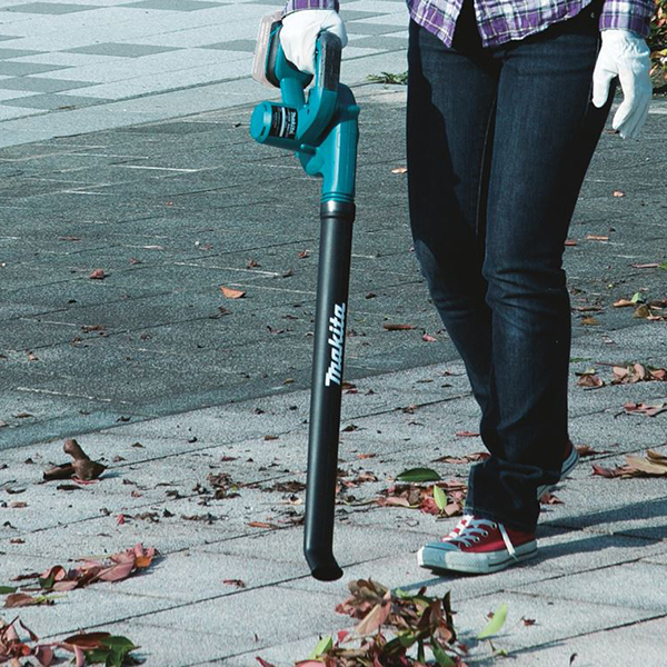 Makita DUB183SF 18V 3.0Ah Cordless Blower Kit