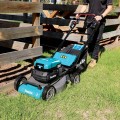 Makita LM001CX3 - 534mm (21") 70L Direct Connection Brushless Self-Propelled Lawn Mower Kit