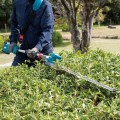 Makita UN001GZ - 40V Max XGT Brushless 600mm Pole Hedge Trimmer Skin Hedge Trimmers