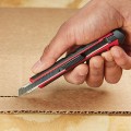 Milwaukee 48221960 - 9mm Snap Off Knife with Precision Cut Blade Cutting