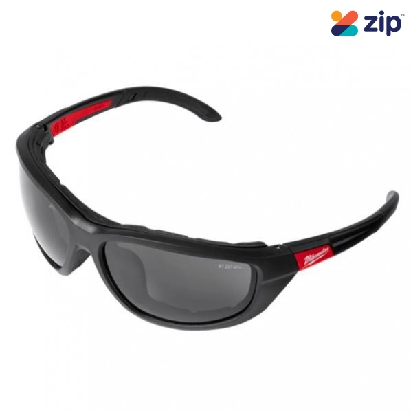 Milwaukee 48732945 - High Performance Polarised Safety Glasses with Soft Case